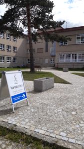 Kafébistro - Nemocnice Dačice, a.s. - vstup od rehabilitace